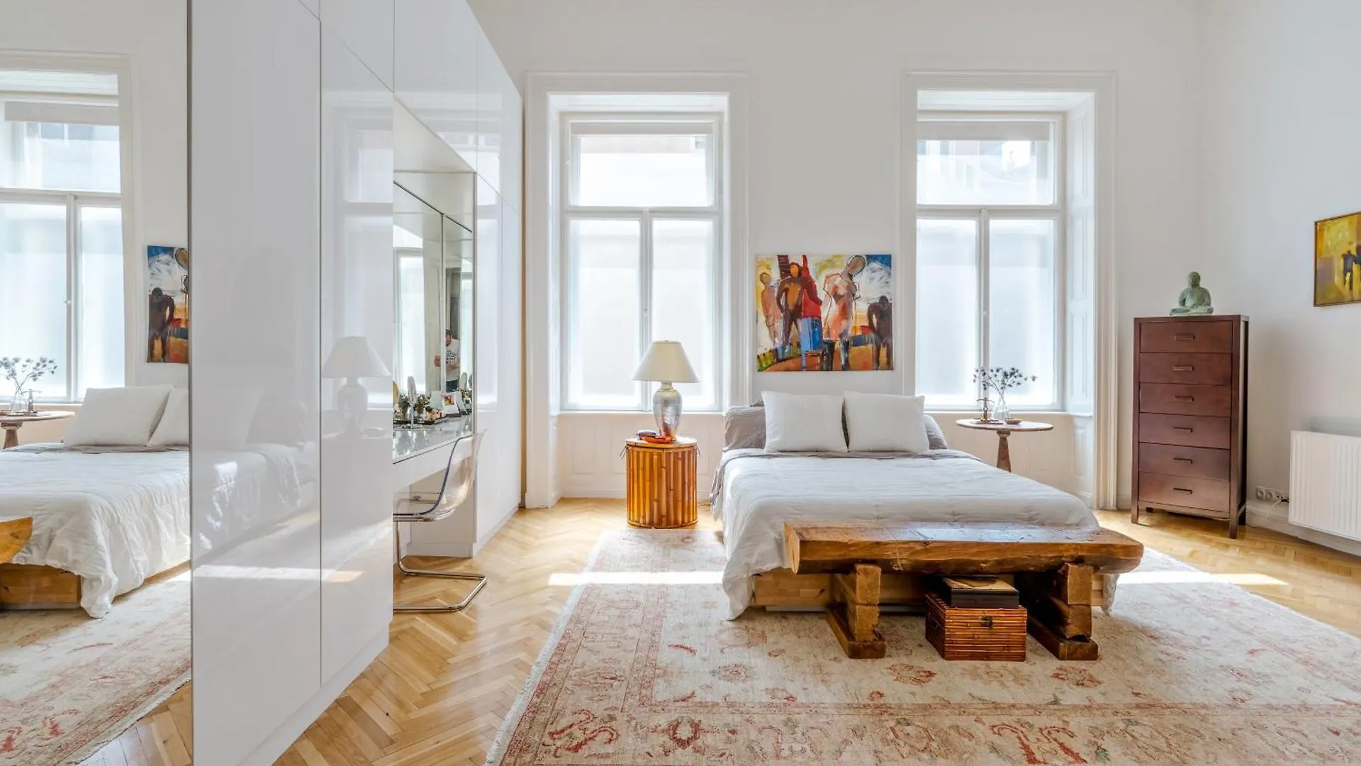Highrise Art Apartment Budapest