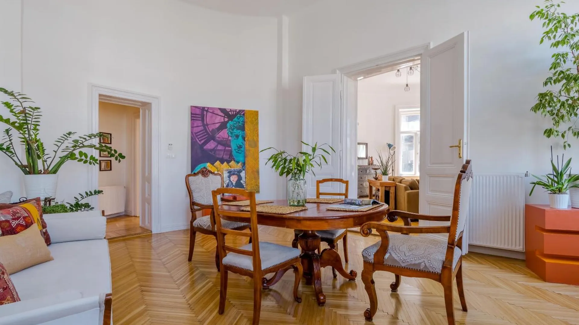 Highrise Art Apartment Budapest