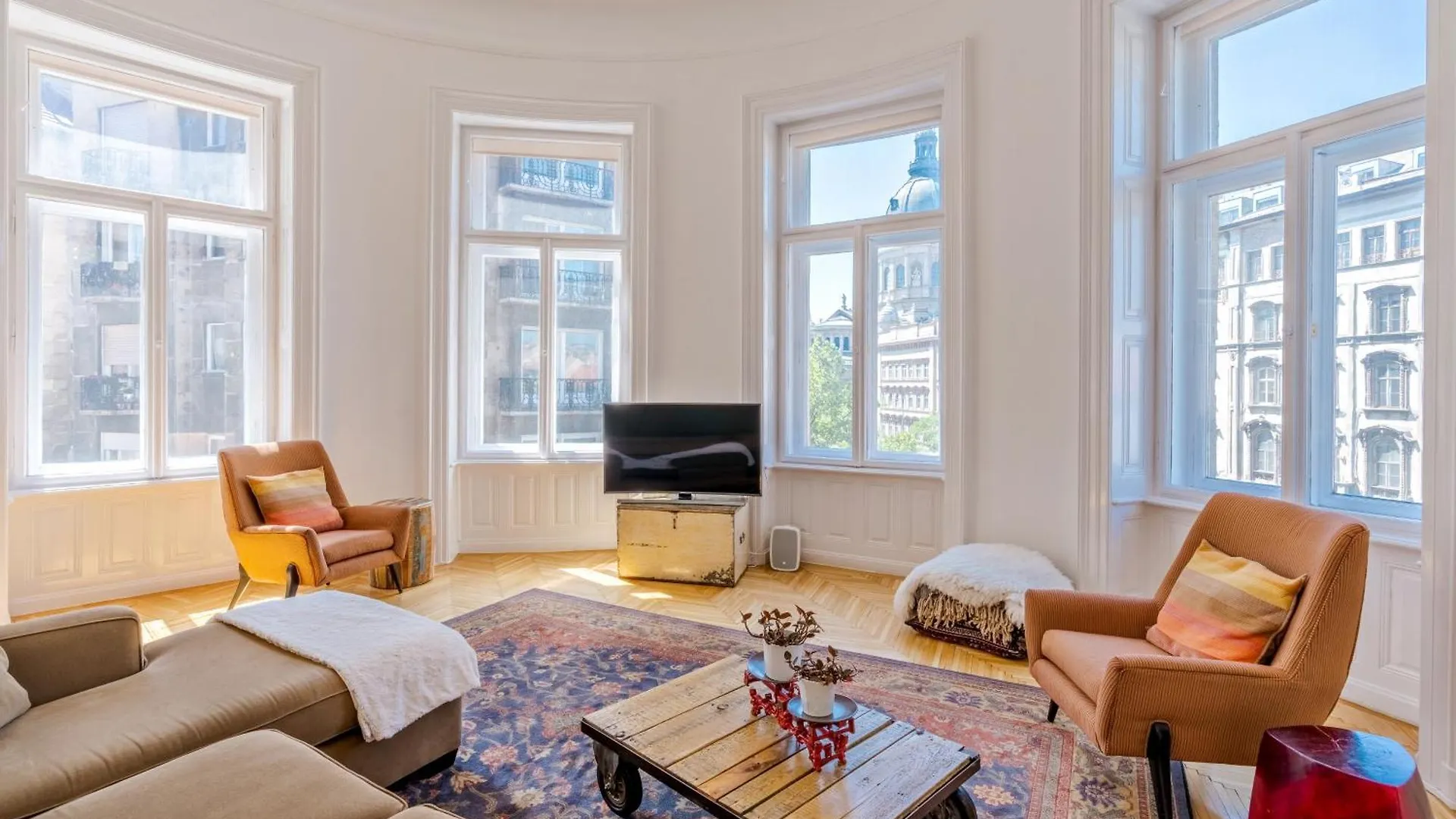 Highrise Art Apartment Budapest