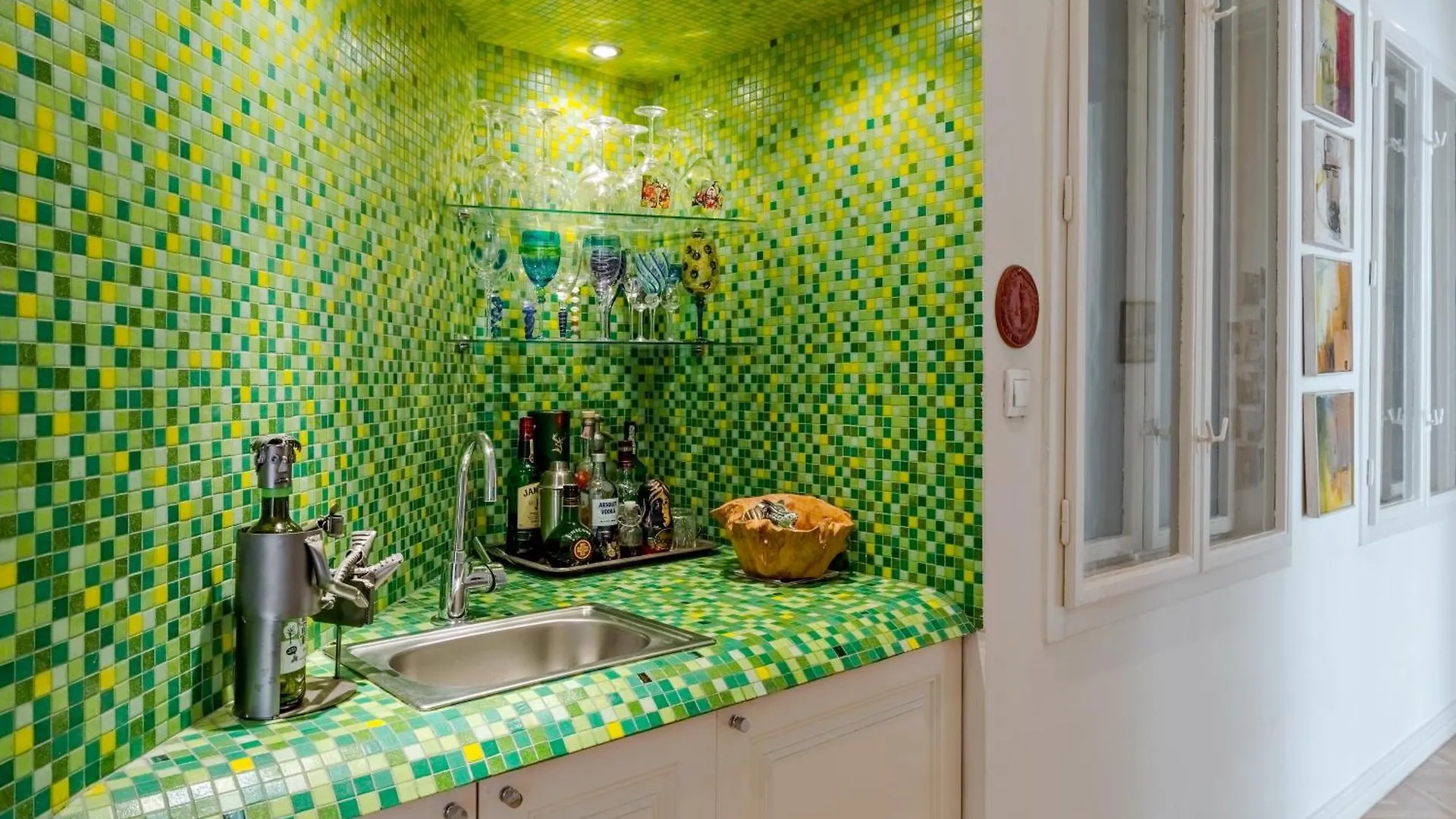 Highrise Art Apartment Budapest