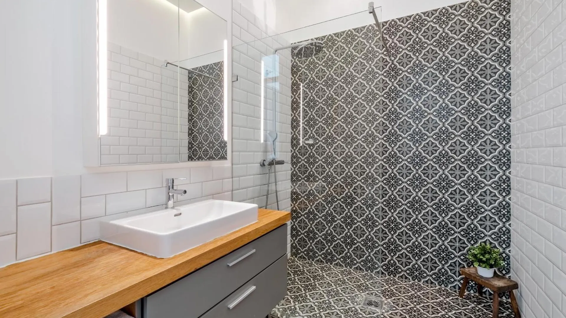 Highrise Art Apartment Budapest